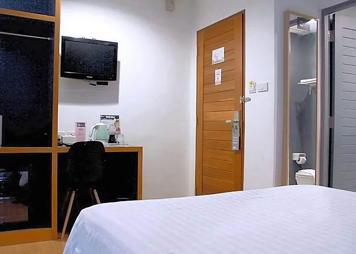 Mybed Sathorn 2*